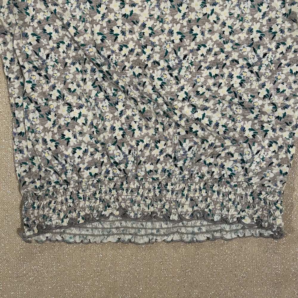 SO floral gray tee, size S - Picture 5 of 6